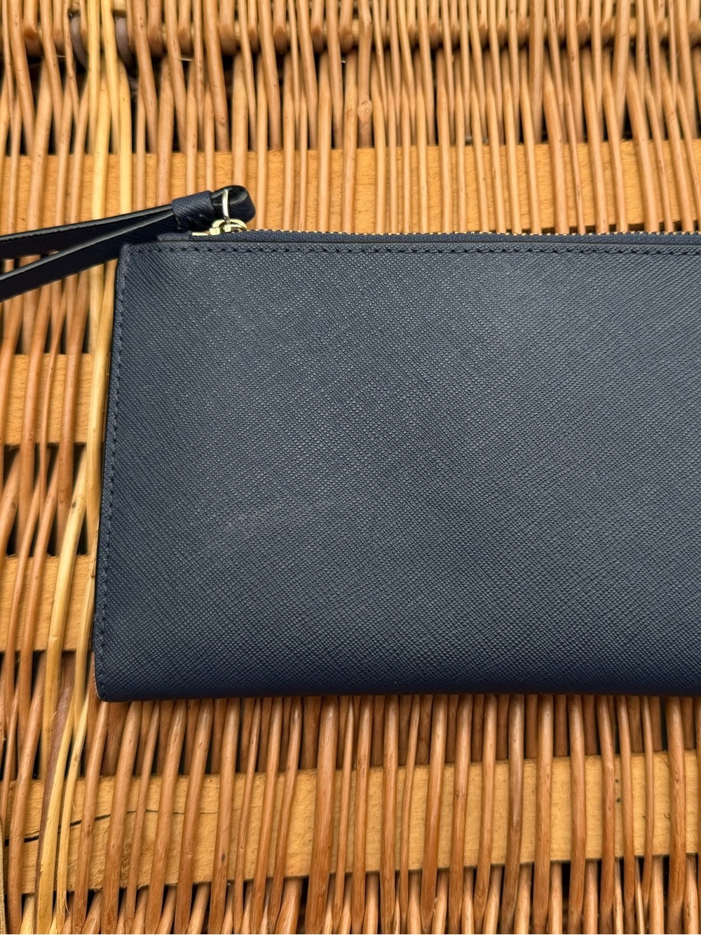 Kate Spade & Camron Street Eliza Navy Blue Leather Wristlet Wallet - Picture 4 of 9